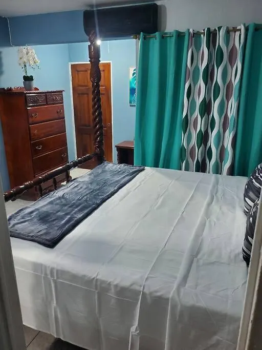 New Kingston Central Location Gated 0*,