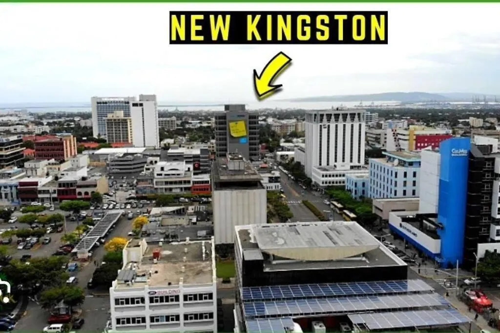 New Kingston Central Location Gated Apartament