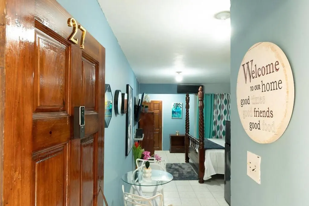 New Kingston Central Location Gated Apartament